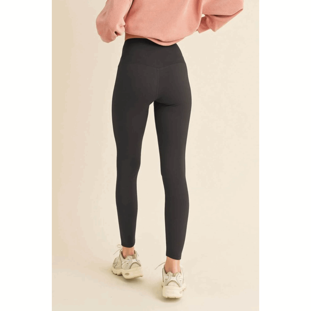 Yelete Full Size Fleece Lined High Waisted Leggings